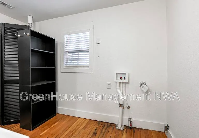 1111 N 10th St — Photo 13