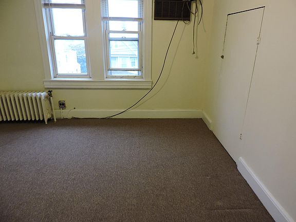 4th image of 84 N Washington St #8710