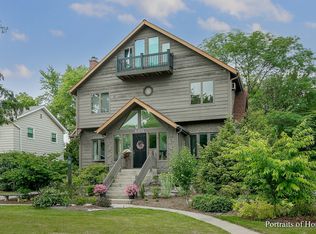 666 Turner Ave, Glen Ellyn, IL 60137