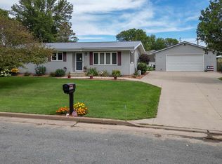 211615 Mundt Dr, Stratford, WI 54484