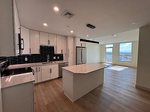 Bank Street Apartments at Burlington Square Photo 1