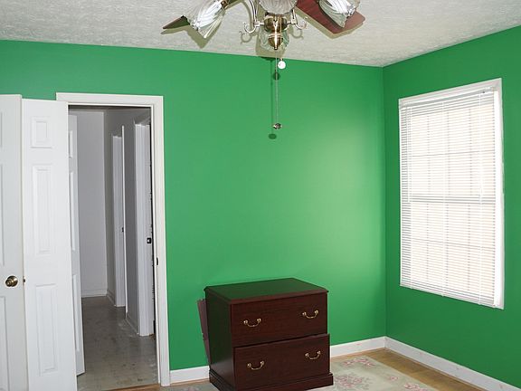 5th image of 281 Canary Dr