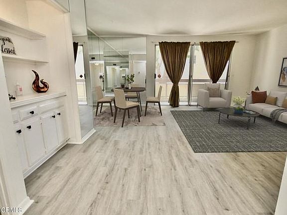 2nd image of 321 S San Vicente Blvd APT 102