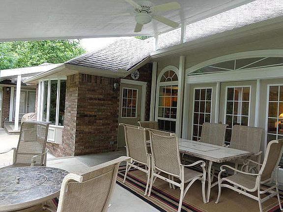 2nd Deck w/Lake View