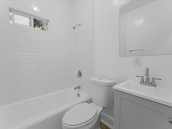 5th image of 406 S Coronado St APT 203