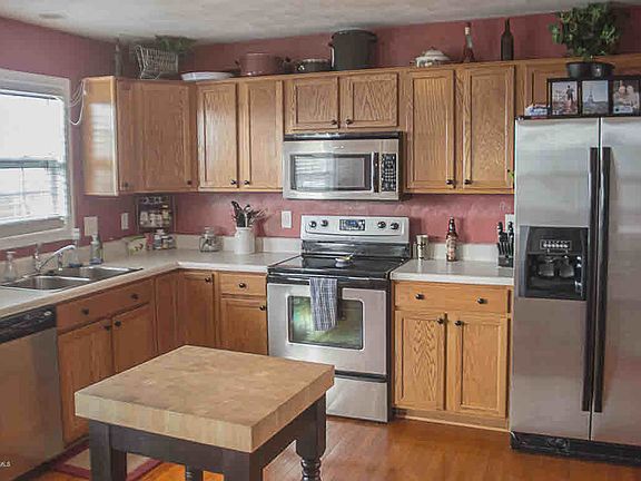 4th image of 155 Wistaria Dr