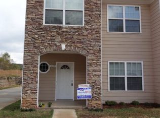 137 Nizzear Ln, Carrollton, GA 30117