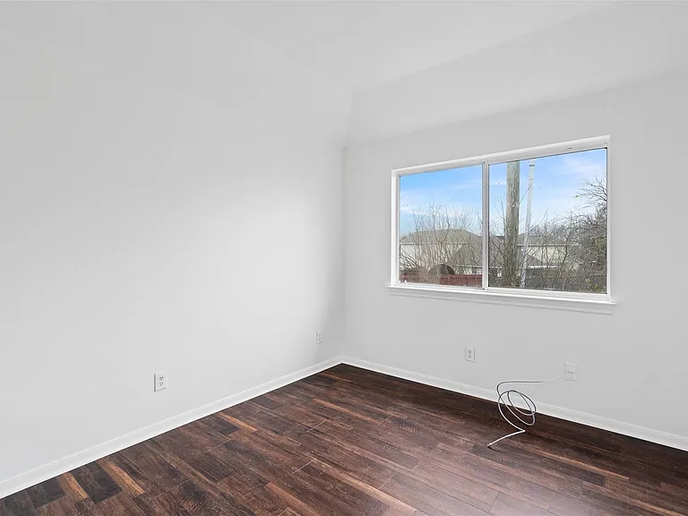 13223 Southpoint Ln — Photo 25