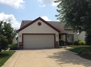 909 Claiborne Ln, Lebanon, IN 46052