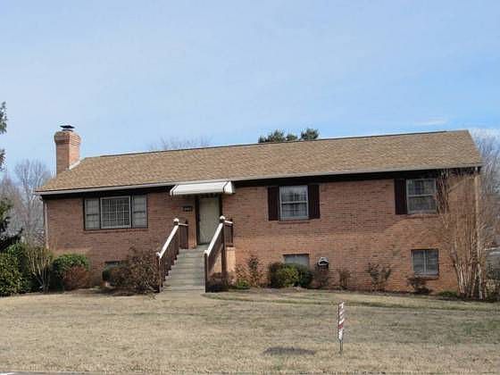 1st image of 8004 Elliott Dr