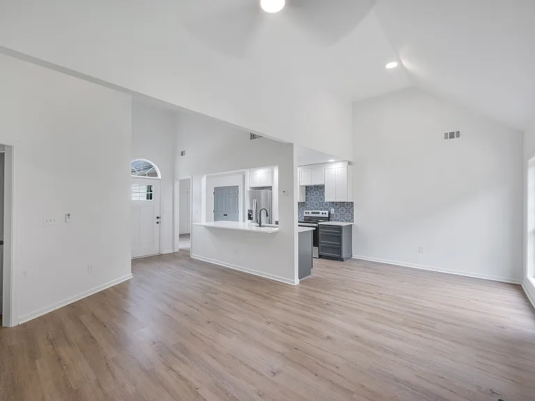 223 Turtle Cv — Photo 5