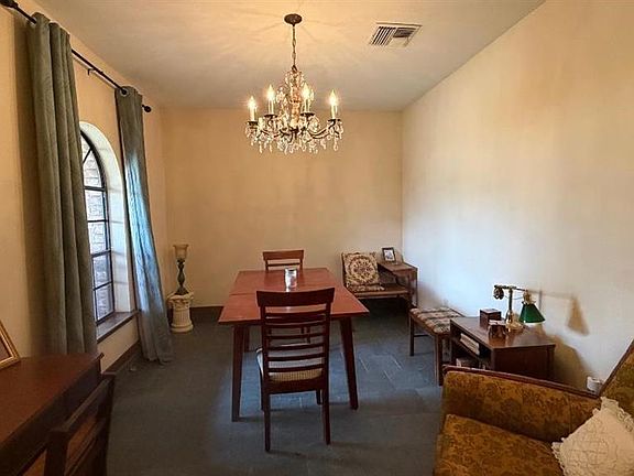 4th image of 2913 Pritchard Rd