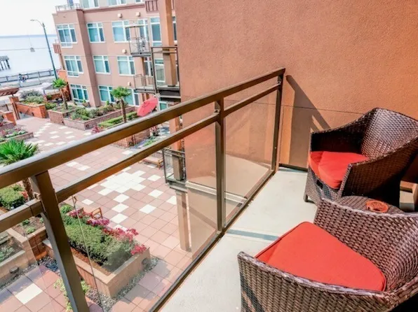 1950 Alaskan Way #330, Seattle, WA 98101