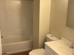 19 Park St #1R, Chicopee, MA 01013