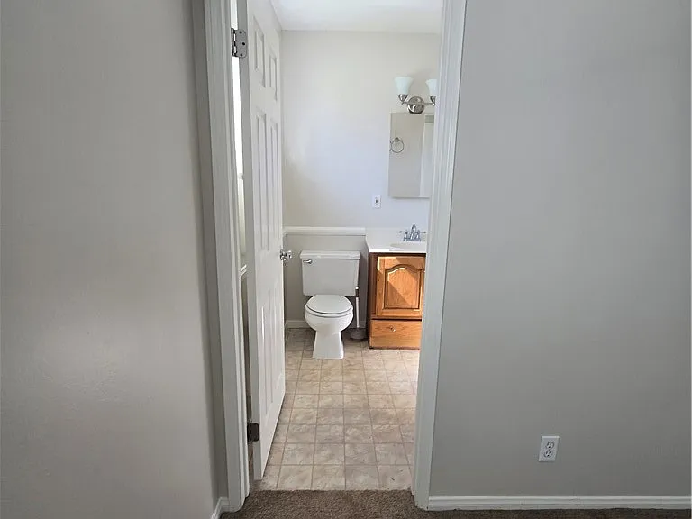 394 N Clinton St — Photo 18