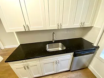 Rented by LRGNY Group, Inc.