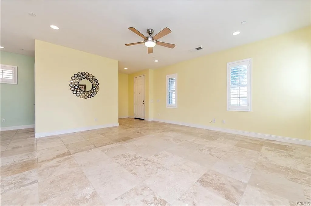 3 bed, 2099 sqft, $3,500 — Photo 3
