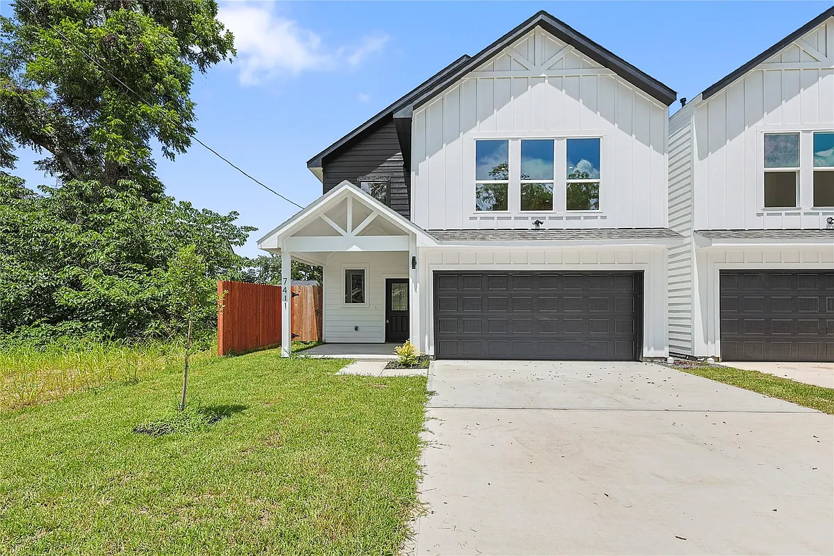 Building Photo - 7413 Charlie St