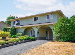 615 Vanalman Ave, Saanich, BC V8Z3A8
