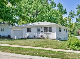 6707 Village Square Dr, Hazelwood, MO