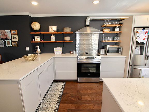 5th image of 5125 W Arrowood Pl #131