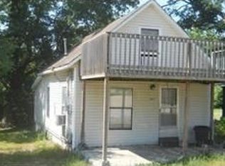 107 Chicago St NE, Gravette, AR 72736