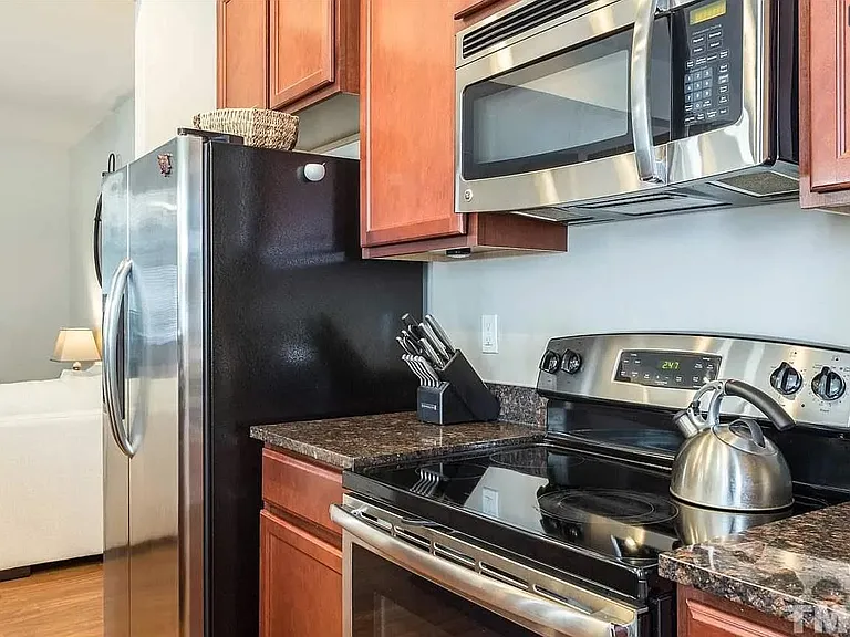 3609 Landshire Vw — Photo 15