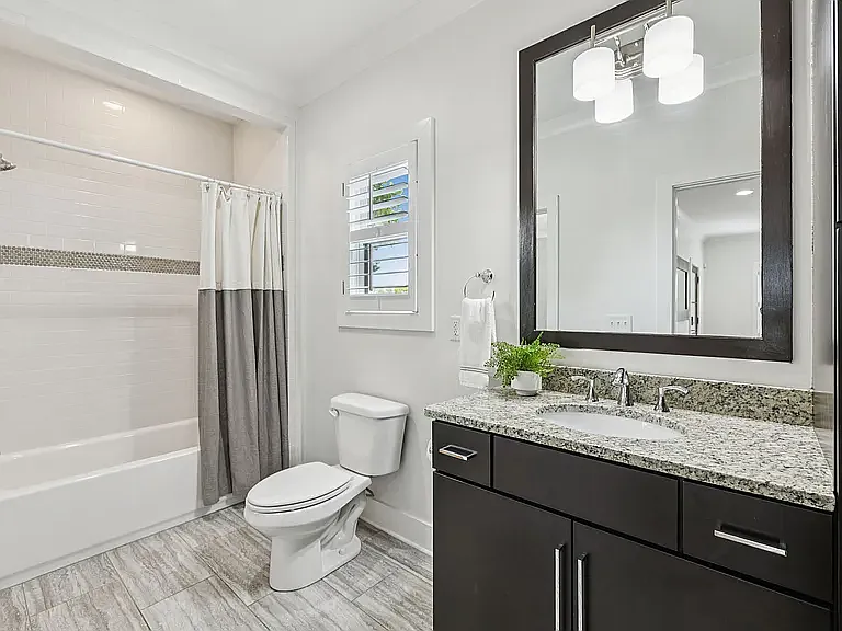 2302 Sunset Pl — Photo 9