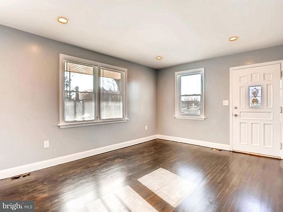 3rd image of 2509 Ambler Ct