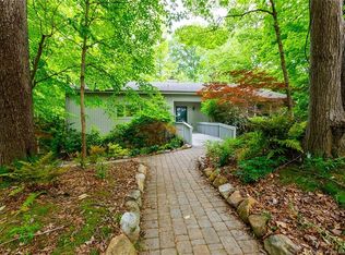 21 Walnut Hills Cir, Williamsburg, VA 23185