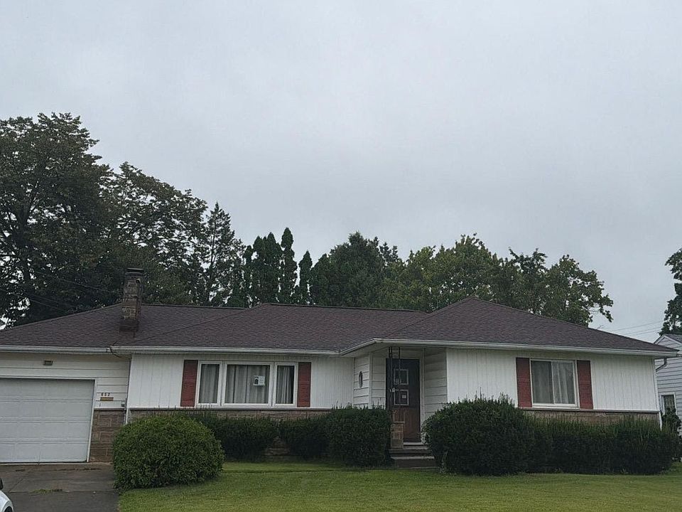 1st image of 652 Hazel St