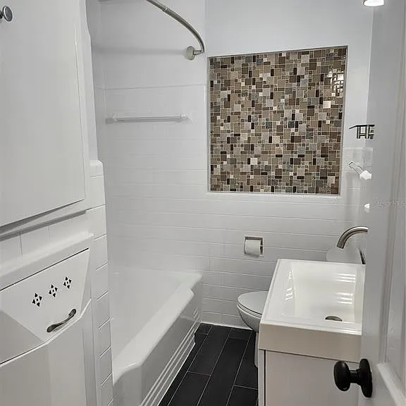8 Poinsettia Dr — Photo 7