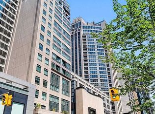 102 Bloor St W #305, Toronto, ON M5S1M8