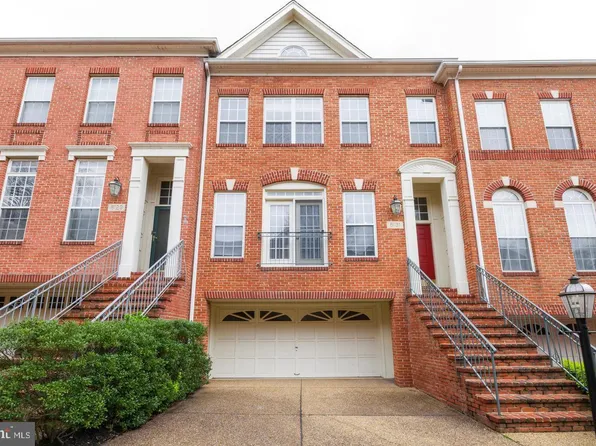 8131 Quinn Ter, Vienna, VA 22180