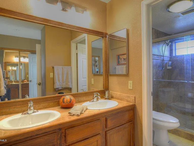 7893 E Joshua Tree Ln — Photo 11
