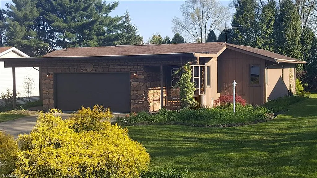 834 Morningbreeze Cir photo 1