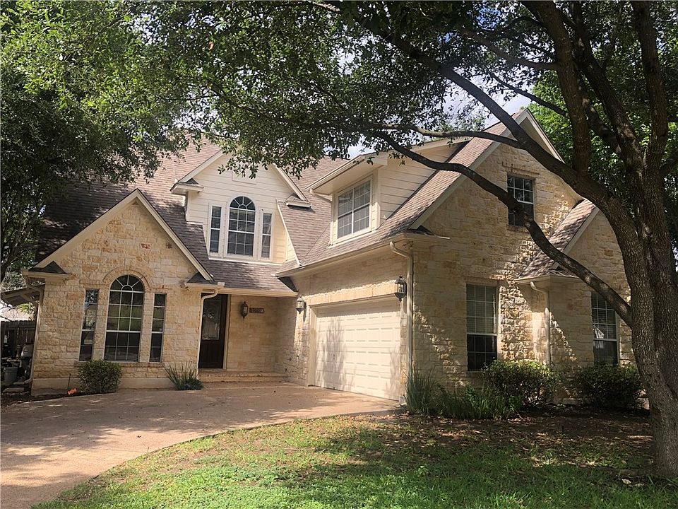 1st image of 1904 Oak Hollow Dr