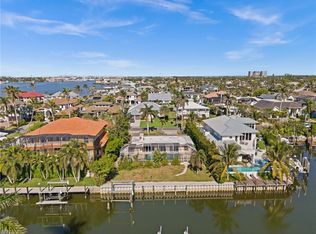 1809 Kingfish Rd, Naples, FL 34102