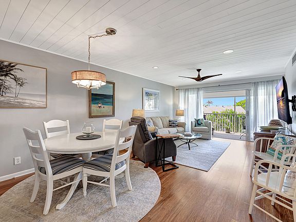 5th image of 1550 NE Ocean Blvd #302B