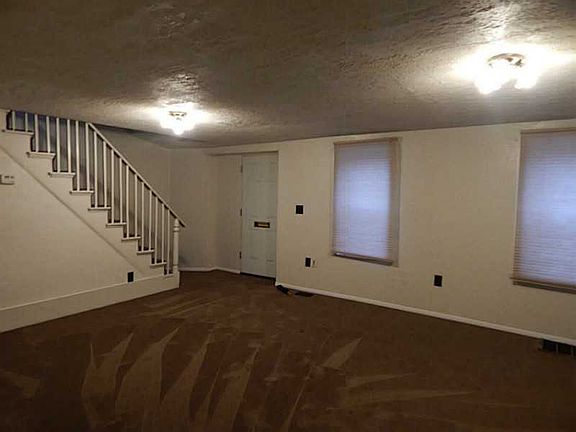 4th image of 405 W Otterman St