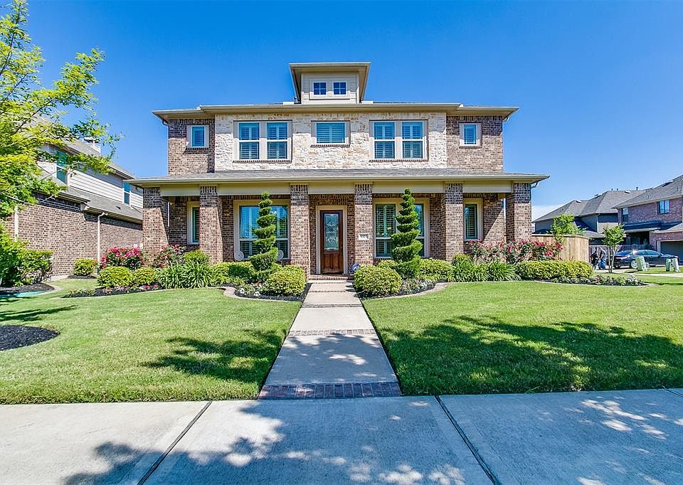 1st image of 5323 Humboldt Park Ln