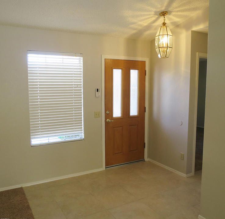 1st image of 26226 S Glenburn Dr