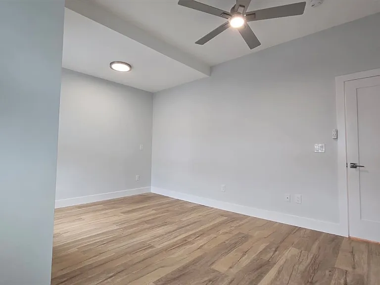 53 W Eagle St #2 — Photo 5