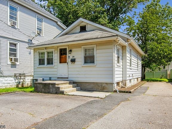 2nd image of 28 Cedar Grove Rd