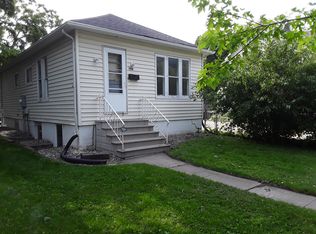 706 8th St N, Fargo, ND 58102