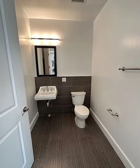 646 Montgomery St #3F — Photo 6