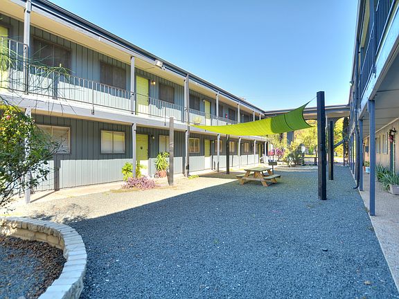 3rd image of 615 W Saint Johns Ave APT 216