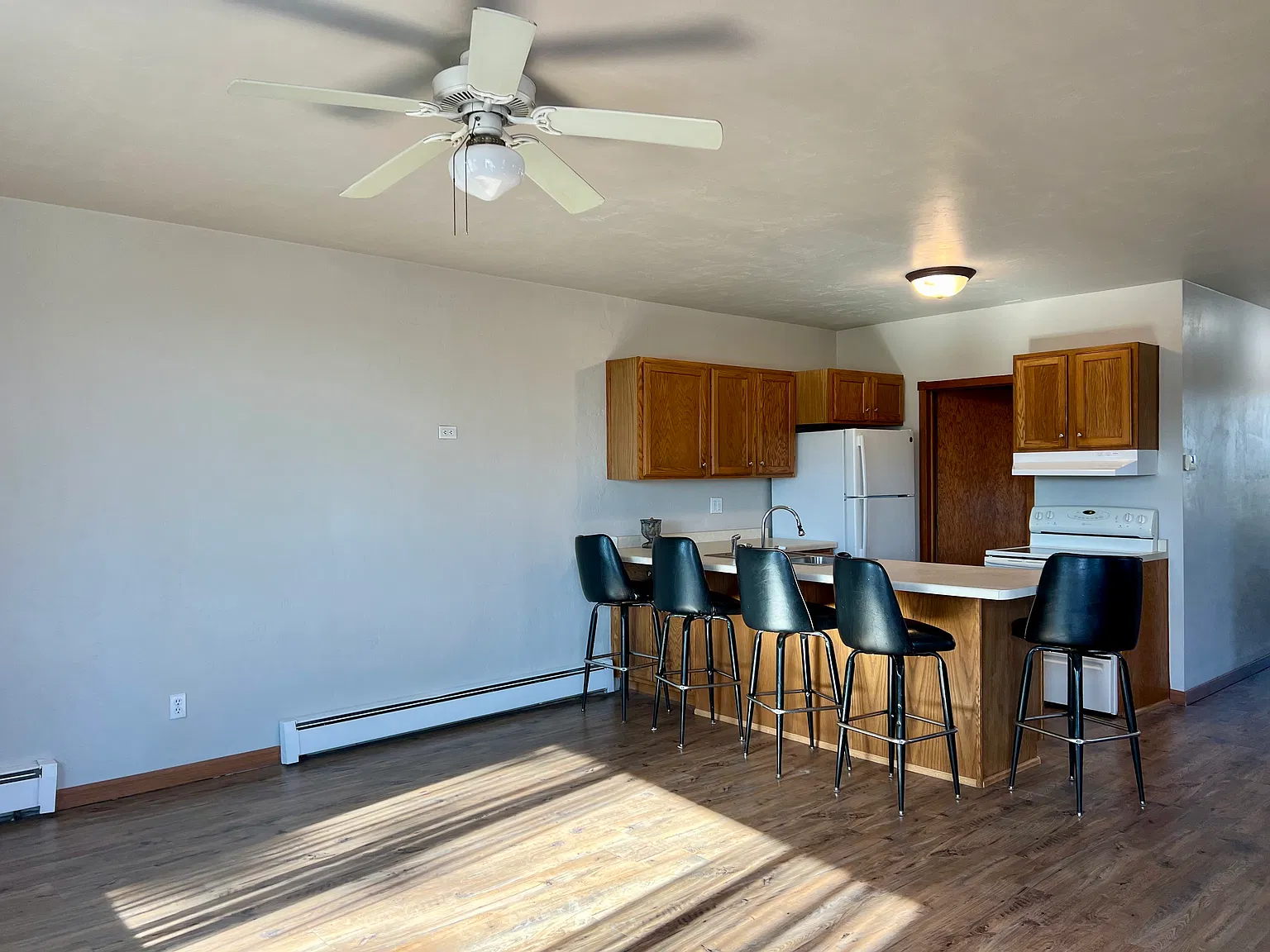 1 bed, 951 sqft, $975 — Photo 3
