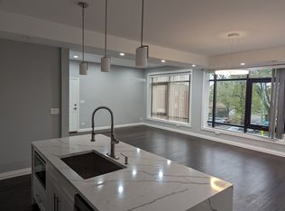 7427 W Addison St #3A, Chicago, IL 60634