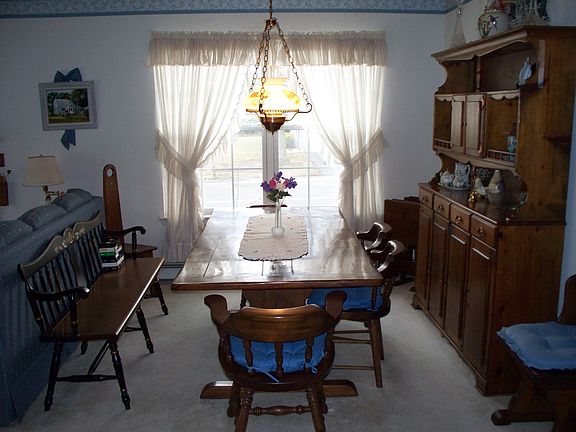 5th image of 128 Morning Glory Ln